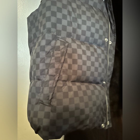 Louis Vuitton Damier Graphite Rabbit Fur Reversible Vest - Picture 9 of 15